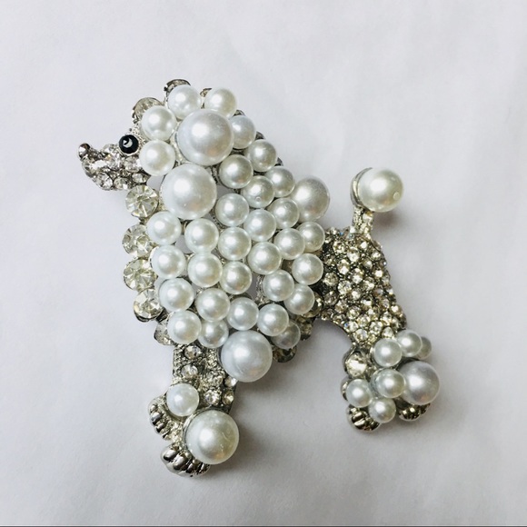 Dog Brooch Poodle White Faux Pearl Silver Tone Pin - Picture 3 of 7